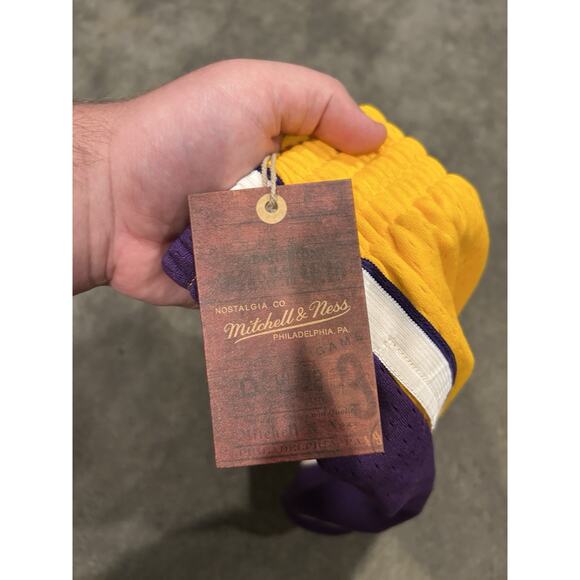 Men's Mitchell & Ness NBA Swingman Shorts Los Angeles Lakers 2009‎ - Picture 3 of 4